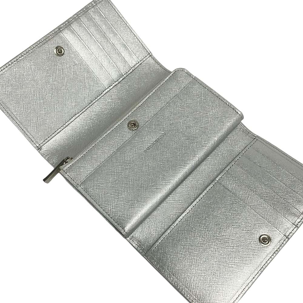 Burberry Trifold Wallet - Picture 3 of 6